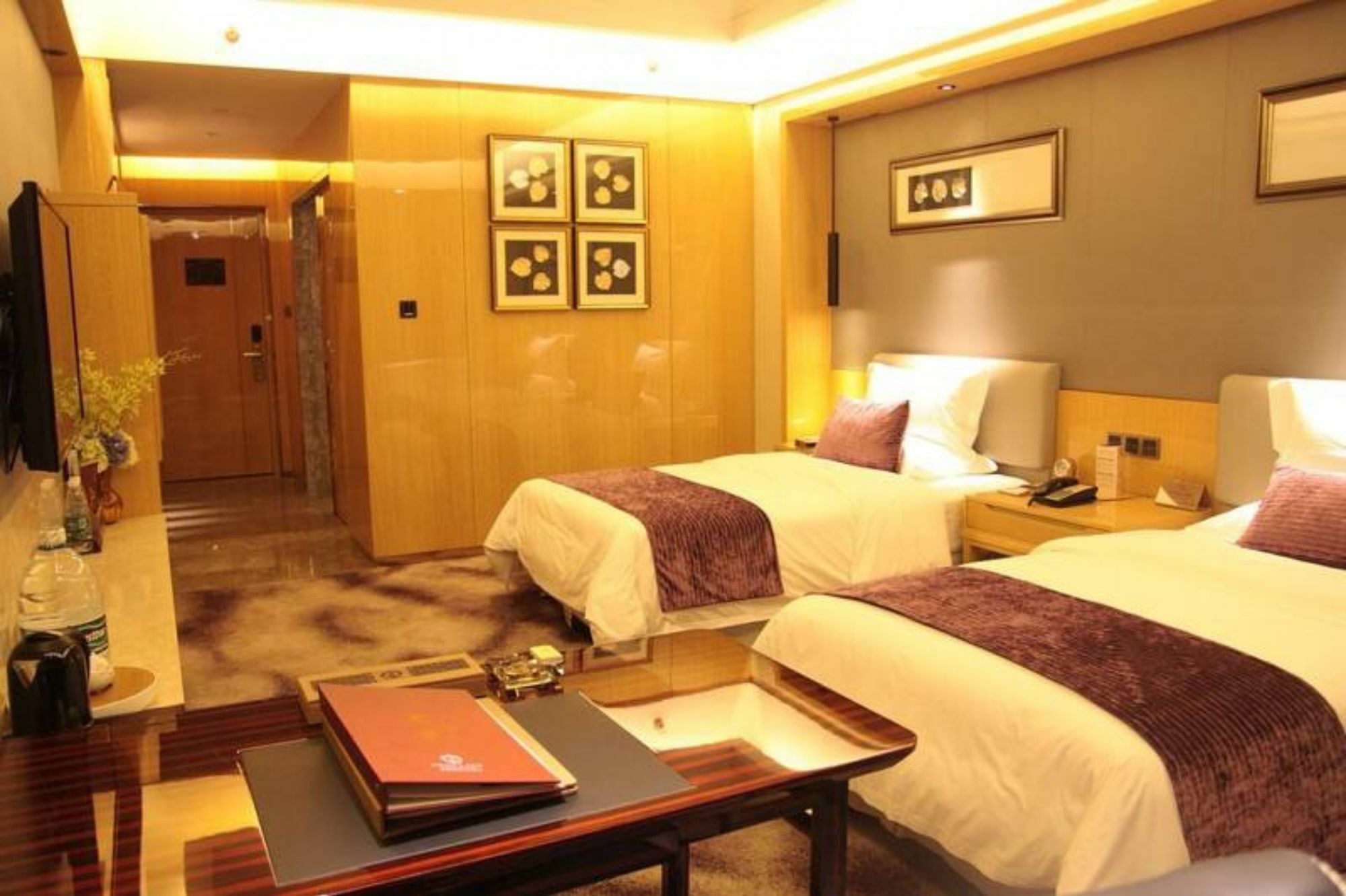 Swan Lake Recreation Hotel Foshan Buitenkant foto